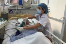 Bác sĩ cảnh báo rượu “xịn” vẫn gây ngộ độc và gánh nặng cho gan