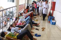 99 công nhân đi cấp cứu vì đau bụng, tiêu chảy sau bữa trưa