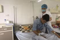 Bệnh nhân phổi đầy giun sán không rõ nguyên nhân