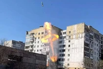 Quân đội Nga đã sử dụng siêu cối 2S4 tấn công Azovstal thế nào?