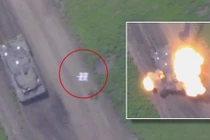 Mặt trận Kursk: Xe tăng Leopard 2 của Ukraine cháy như pháo hoa