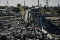 Nga phá cầu ở Pokrovsk, ba lữ đoàn Ukraine bị bao vây