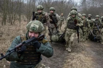 1.500 quân Ukraine bị vây ở Kursk, Nga nã bom dữ dội