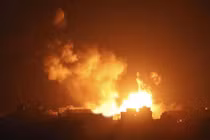 Bom lượn của Nga đập tan những công sự kiên cố còn lại ở Avdiivka 