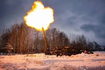 Lính pháo Ukraine: Chúng tôi bắn một quả đạn, họ đáp trả mười quả