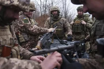 30 sĩ quan NATO bị vây ở Sudzha, quân ứng cứu trúng bẫy Nga 