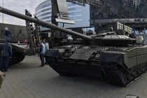 Belarus công bố gói nâng cấp T-72, liệu có tốt hơn T-72B3M Nga?