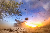 Quân Nga cắt đường từ Pokrovsk đến Konstantinovka bằng hỏa lực