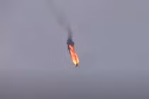 Xe tăng Nga bắn hạ hai trực thăng của Ukraine bằng một loạt đạn