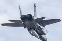 Bộ Quốc phòng Nga khẳng định hiệu quả của vũ khí siêu thanh Kinzhal 