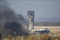 Quân Nga bất ngờ tràn ngập hoàn toàn khu vực sân bay Donetsk