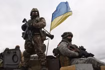 Quân đội Ukraine tăng quân số ở Donbass lên 150.000, sẵn sàng đánh lớn