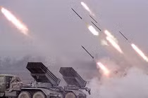 Tiểu đoàn xe tăng của Ukraine hứng đòn từ pháo BM-21 của dân quân