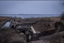 Phương Tây cho hoạt động vượt sông Dnieper của Ukraine là tự sát