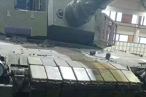 Ukraine đeo cho Leopard-2 một đống “gạch” để chống đạn xuyên giáp