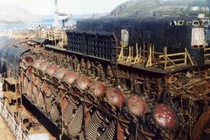 Dù đâm phải tàu ngầm NATO, tàu ngầm Kursk vẫn chìm vì ngư lôi!