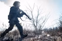 Quân đội Nga thay đổi chiến thuật, tiến thẳng sang lãnh thổ Ukraine 