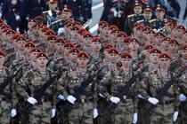 Moscow chuẩn bị cho “kịch bản tồi tệ nhất”, lập tức tăng quân số