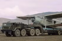 Xe đầu kéo quân sự hạng nặng MAZ-537 của Liên Xô đã dần biến mất