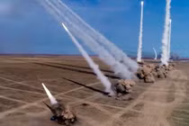 Những kinh nghiệm sau 10 tháng xung đột Nga-Ukraine 