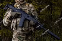 Tại sao AK-12 của Nga phải bỏ chức năng bắn điểm xạ 3 viên? 