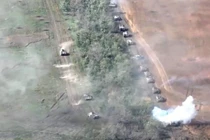 Nga quyết tràn ngập Vuhledar, mặt trận Ukraine rơi vào thế "cài răng lược"