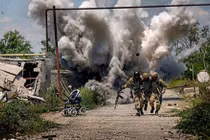 Chiến thuật nào của Nga đã chọc thủng tuyến phòng ngự ở Donbass?