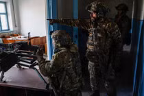 Trận Kurakhove: Quân Ukraine chỉ còn giữ 1/4 thành phố