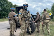 Quân Ukraine tấn công Nga từ đâu đến? Câu trả lời thật khó tin 