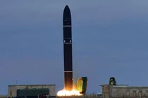 Tên lửa R-28 Sarmat của Nga có sức mạnh vượt trội tới đâu?