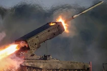 Nga đưa pháo phản lực hạng nặng TOS-1A tới "ngã ba biên giới"
