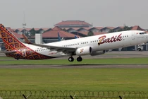 Bị dọa đánh bom, máy bay Indonesia hạ cánh khẩn cấp