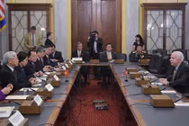 Tổng Bí thư Nguyễn Phú Trọng gặp Thượng Nghị sỹ John McCain 