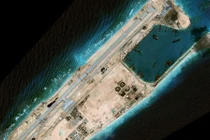 Trung Quốc xây xong đường băng trái phép trên Đá Chữ Thập