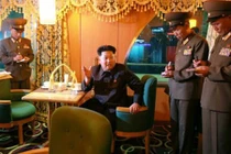 Lãnh đạo Triều Tiên Kim Jong-un thị sát siêu du thuyền mới