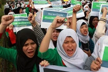 Người Hồi giáo nổi giận trước ấn phẩm mới nhất của Charlie Hebdo