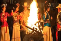 Phụ nữ bộ tộc Mosuo có quyền chọn đàn ông để...ngủ