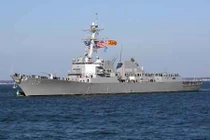 Bất chấp phản đối từ Nga, tàu Mỹ tiến vào Biển Đen 