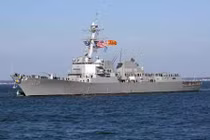 Bất chấp phản đối từ Nga, tàu Mỹ tiến vào Biển Đen 