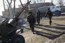 Ly khai Ukraine sẽ rút vũ khí hạng nặng từ ngày 24/2