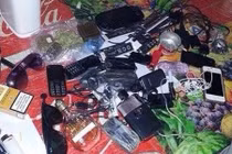 Cuộc sống đế vương trong nhà tù Pháp