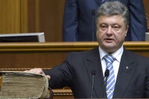 Ukraine sắp ban bố thiết quân luật?