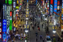 Đêm nhộn nhịp ở phố đèn đỏ nổi tiếng nhất Nhật Bản 