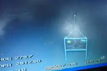 Cận cảnh quá trình Trung Quốc cắm cờ trái phép dưới đáy Biển Đông