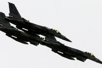 UAE cử phi đội F-16 sang Jordan giúp chống IS