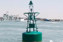 Trung Quốc thả hai phao nổi trái phép ở Đảo Cây của VN