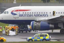 Cháy động cơ, máy bay A321 hạ cánh khẩn cấp