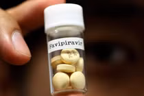 Hình ảnh thuốc Avigan điều trị COVID-19 của Nhật Bản