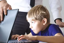 1,5 tỷ trẻ em có nguy cơ bị bắt nạt trên mạng