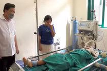 Hà Giang: Hai ông cháu nằm bất tỉnh trên vũng máu, nghi bị sát hại 